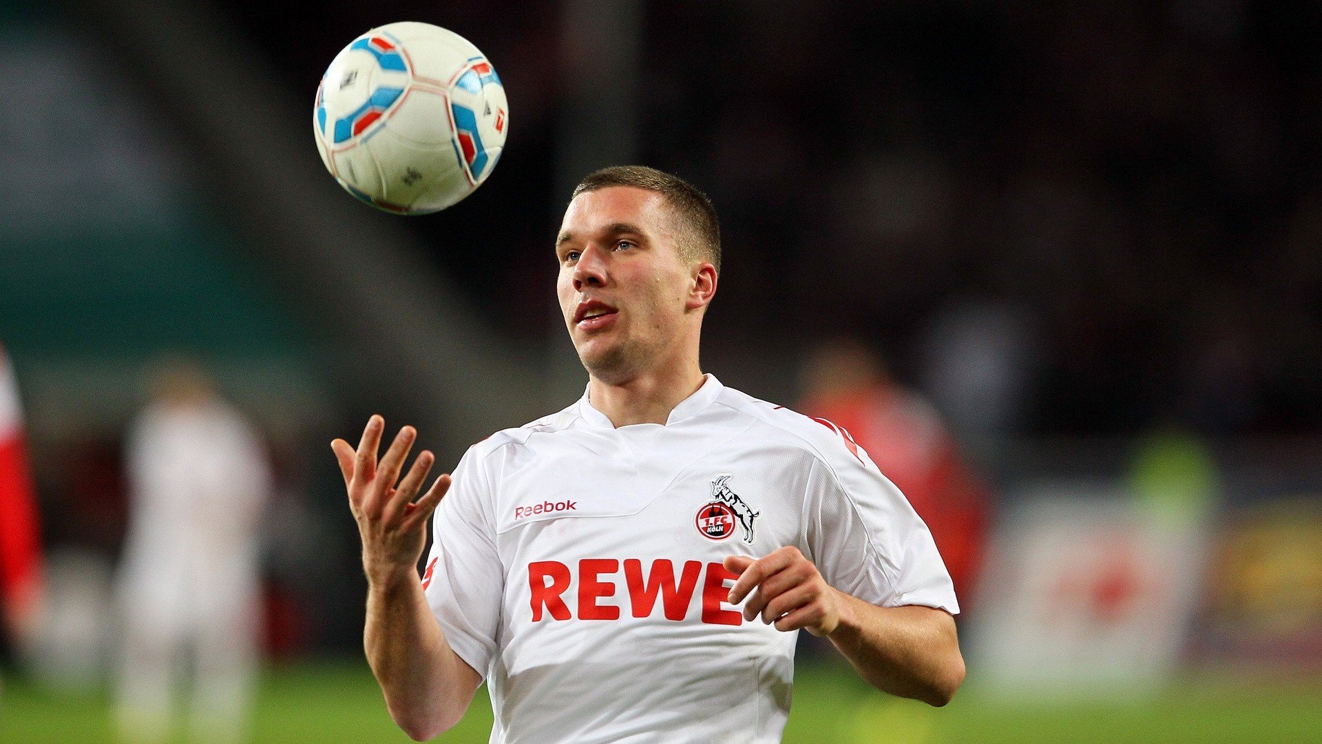 世界足球新规则解析：对比赛的影响，最新的足球比赛规则