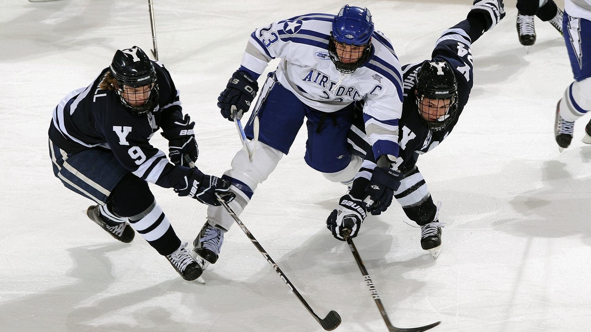 主帅赛前强调逆风局应变能力表示全队需保持绝对专注，主帅挑战规则